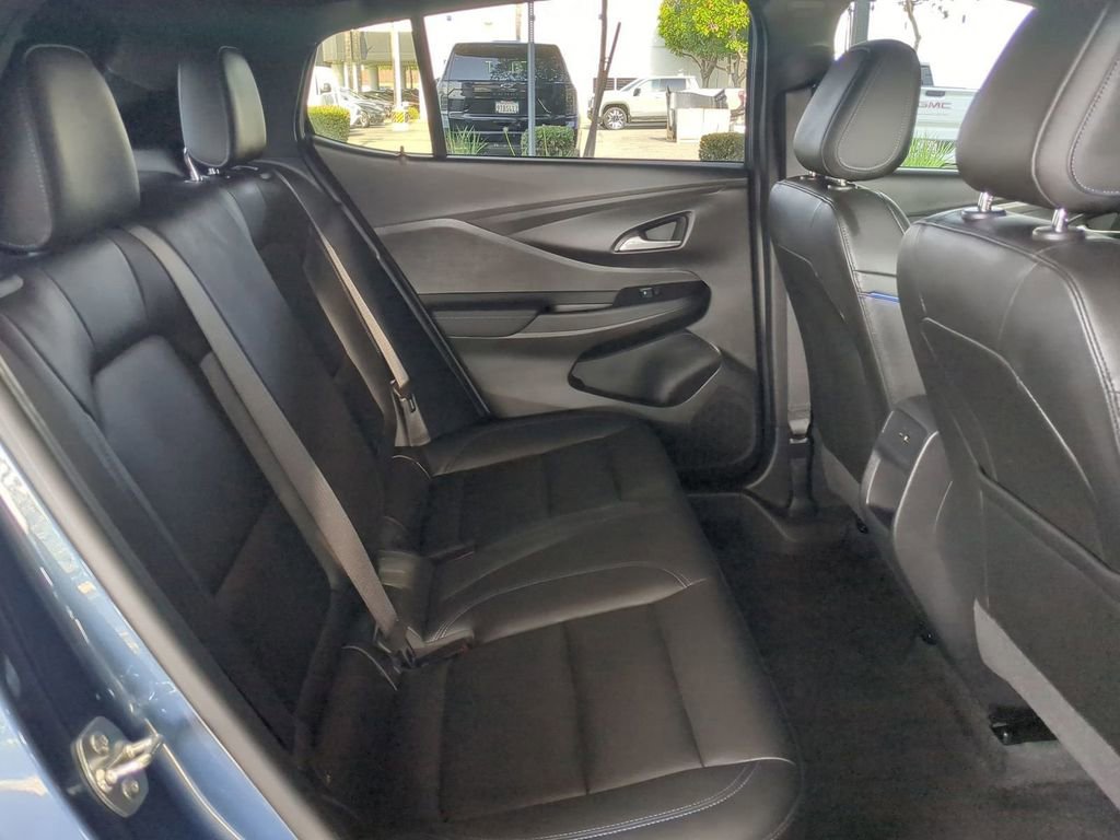 Used 2025 Buick Envista Sport Touring w/ Convenience I Package FWD image 28