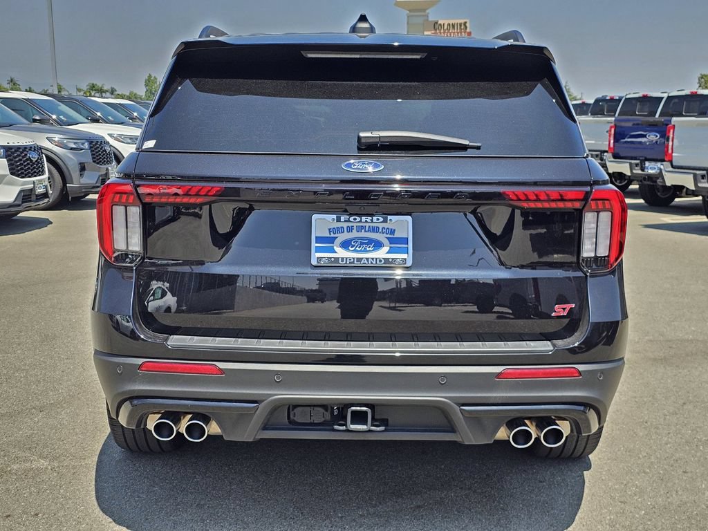 Used 2025 Ford Explorer ST w/ Sun And Sound Package AWD/4WD image 6