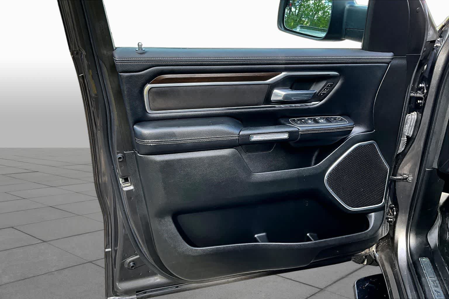 Used 2022 RAM 1500 Laramie AWD/4WD image 20