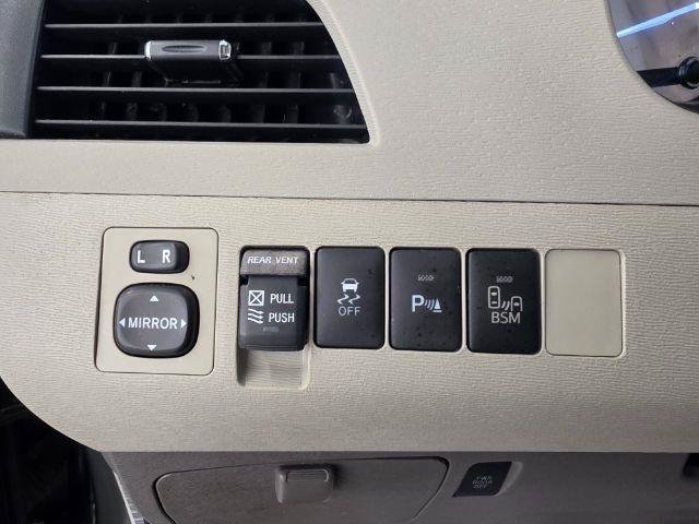 Used 2013 Toyota Sienna XLE FWD image 15