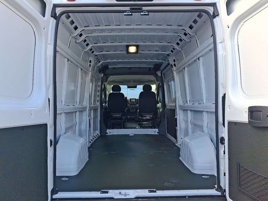 New 2026 RAM ProMaster 2500 w/ Convenience Group FWD image 7
