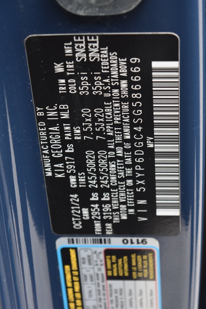 Used 2025 Kia Telluride S AWD/4WD image 17