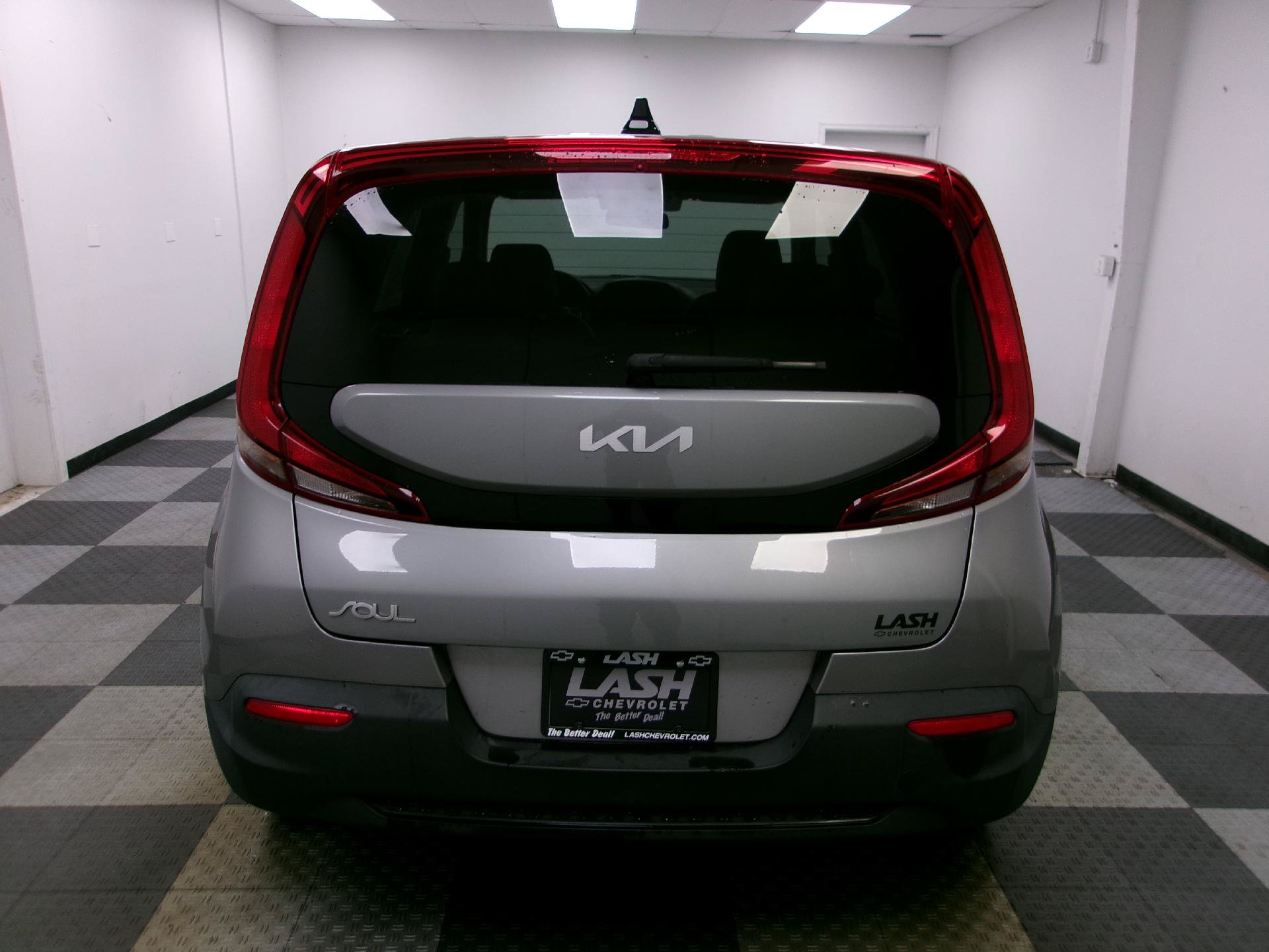 Used 2022 Kia Soul LX FWD image 12