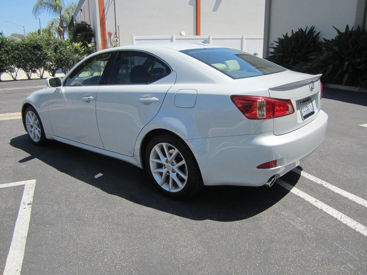 Used 2011 Lexus IS 250 w/ Premium Pkg Value Edition RWD image 6