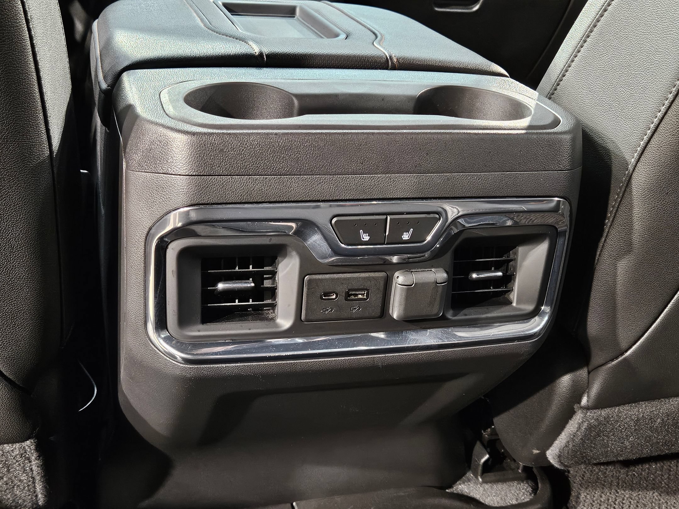 Used 2021 GMC Sierra 1500 AT4 w/ AT4 Preferred Package AWD/4WD image 36