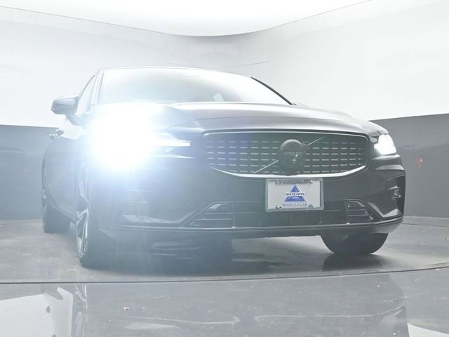 Used 2024 Volvo S60 B5 Plus FWD image 35