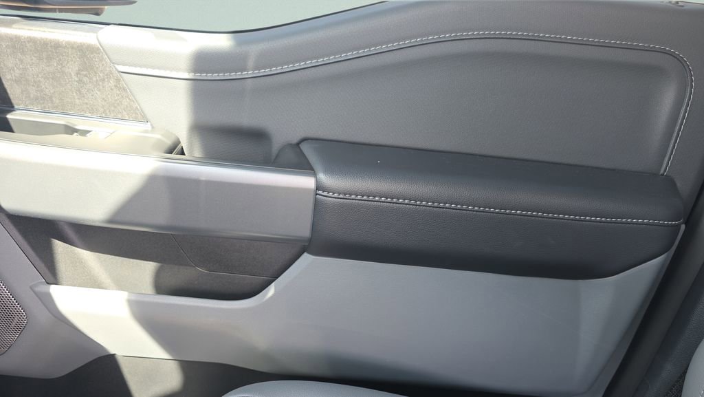 Used 2025 Ford F150 Lightning Flash image 16