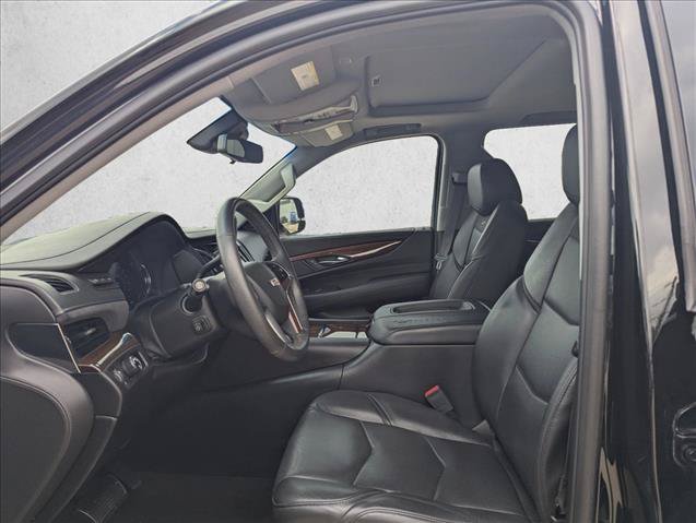 Used 2017 Cadillac Escalade Luxury RWD image 12