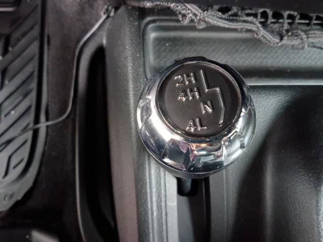 Used 2012 Jeep Wrangler Unlimited Sport AWD/4WD image 10