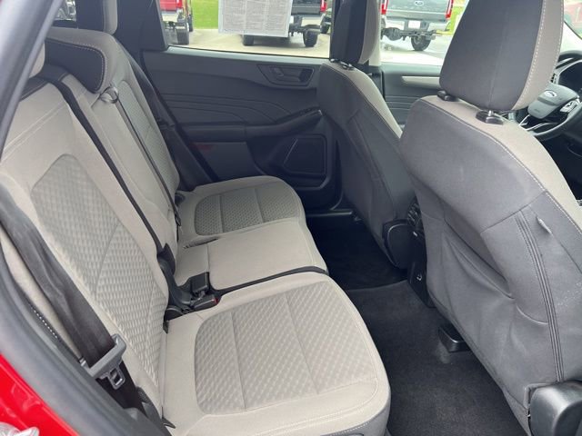 Used 2022 Ford Escape SE w/ SE Sport Appearance Package image 13