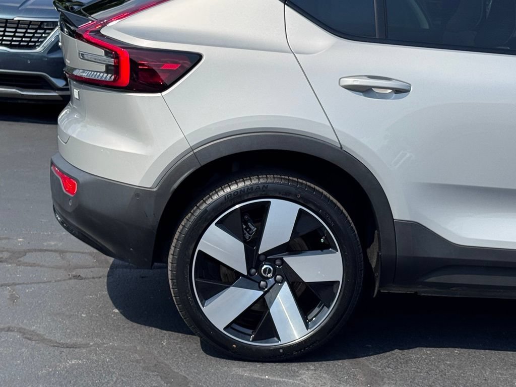 Used 2023 Volvo C40 P8 Recharge Ultimate AWD/4WD image 42