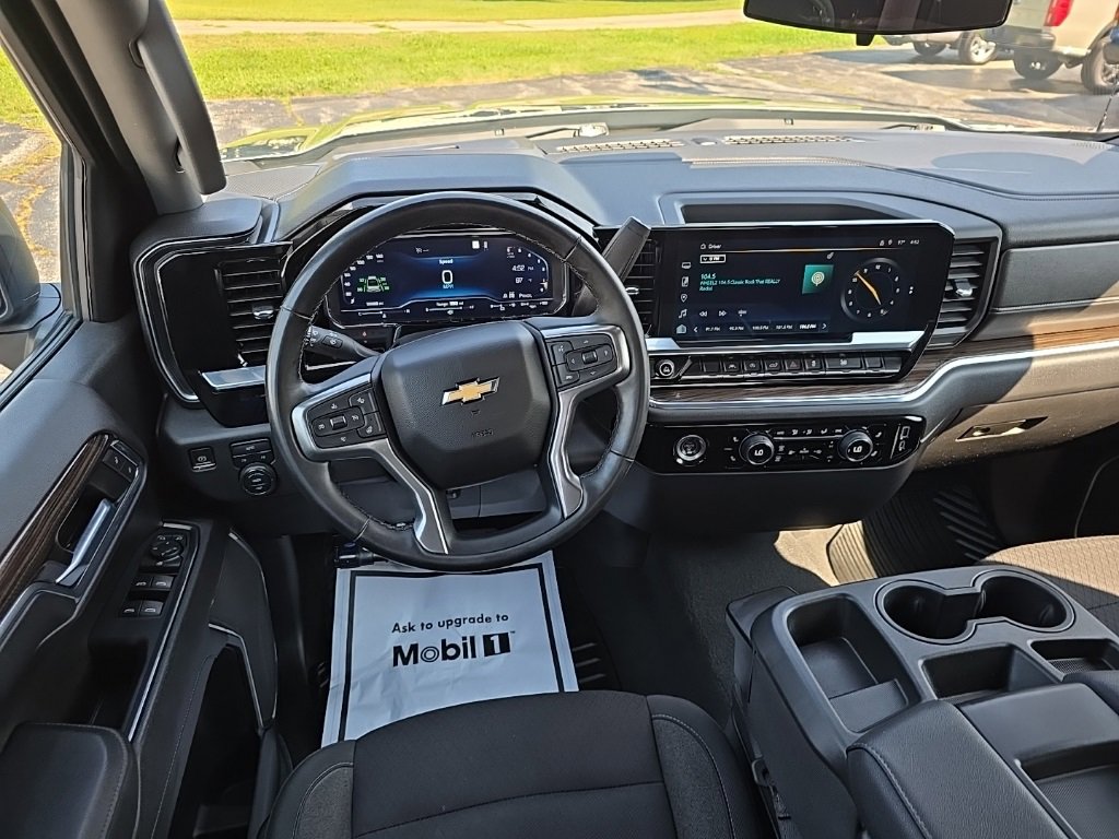 Used 2023 Chevrolet Silverado 1500 LT image 6