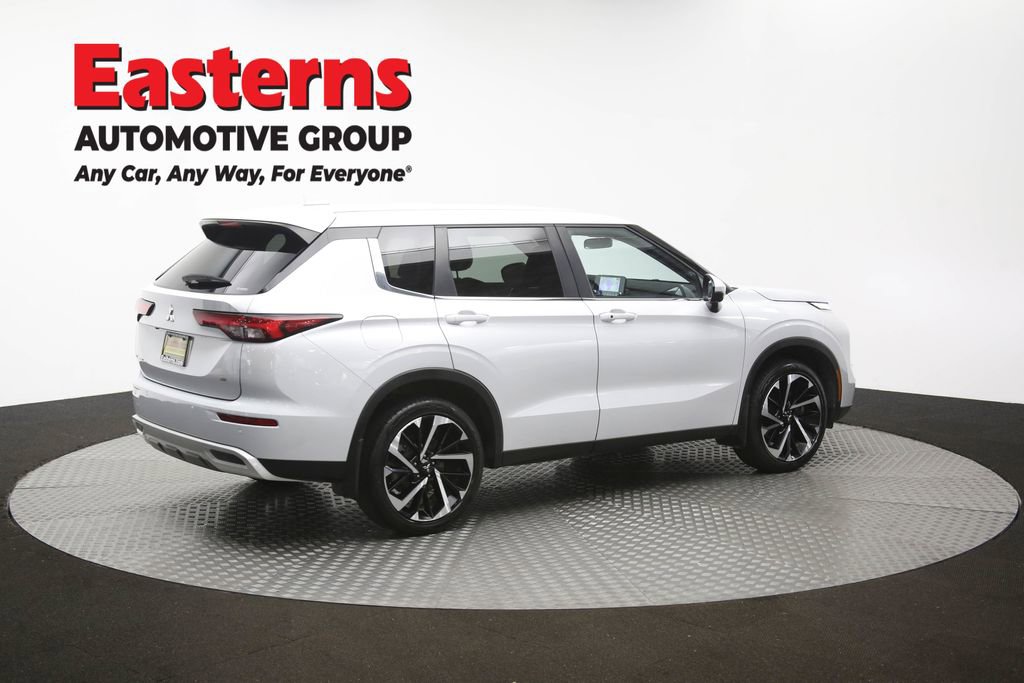 Used 2024 Mitsubishi Outlander SE AWD/4WD image 41