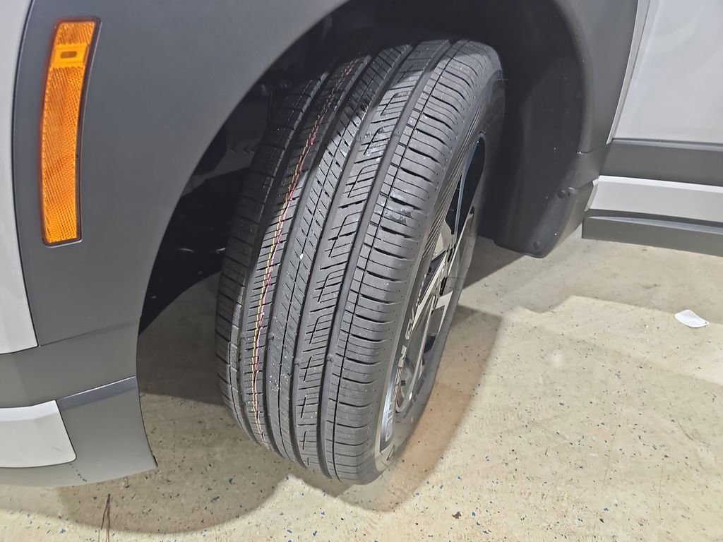 New 2026 Hyundai Ioniq 9 SE w/ Tow & Go Package image 34