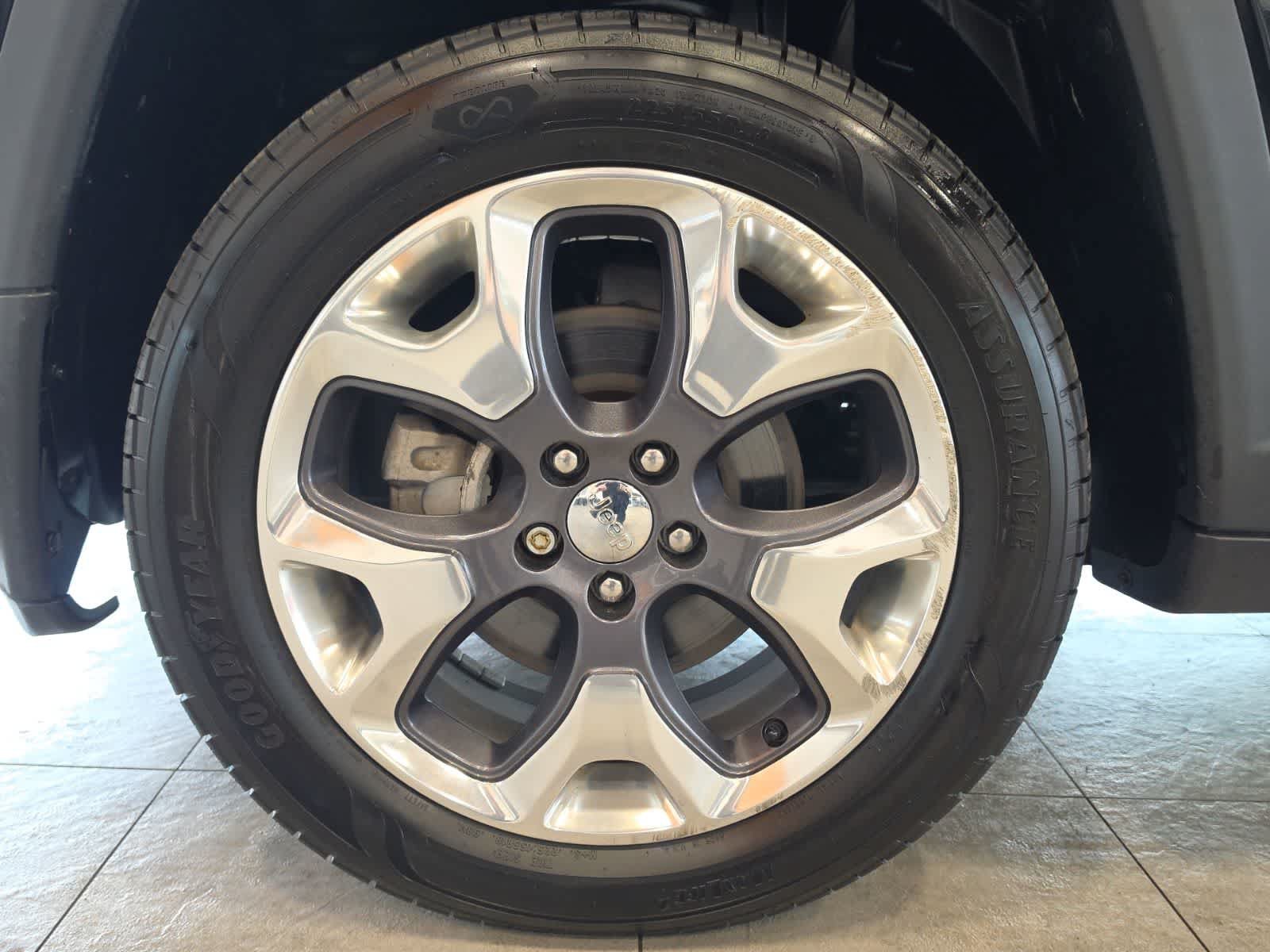 Used 2019 Jeep Compass Limited AWD/4WD image 13