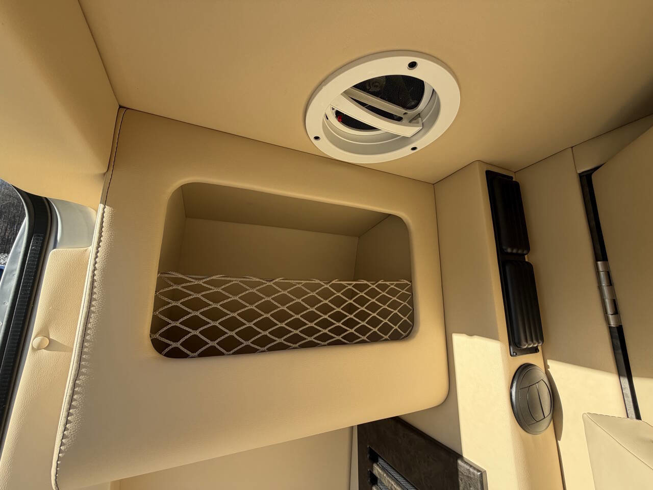 Used 2019 Mercedes-Benz Sprinter 170 image 96