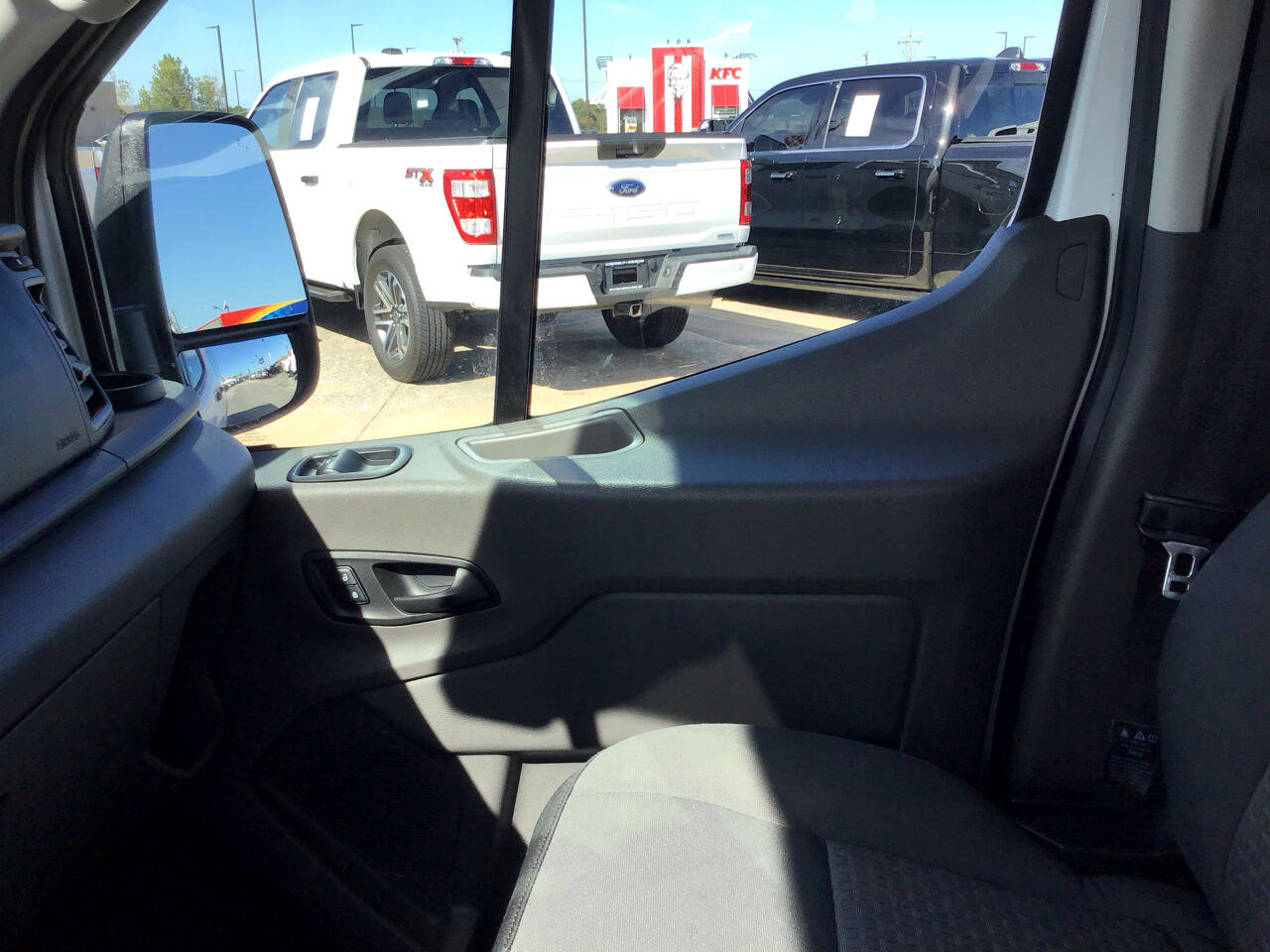 Used 2021 Ford Transit 350 XLT image 20