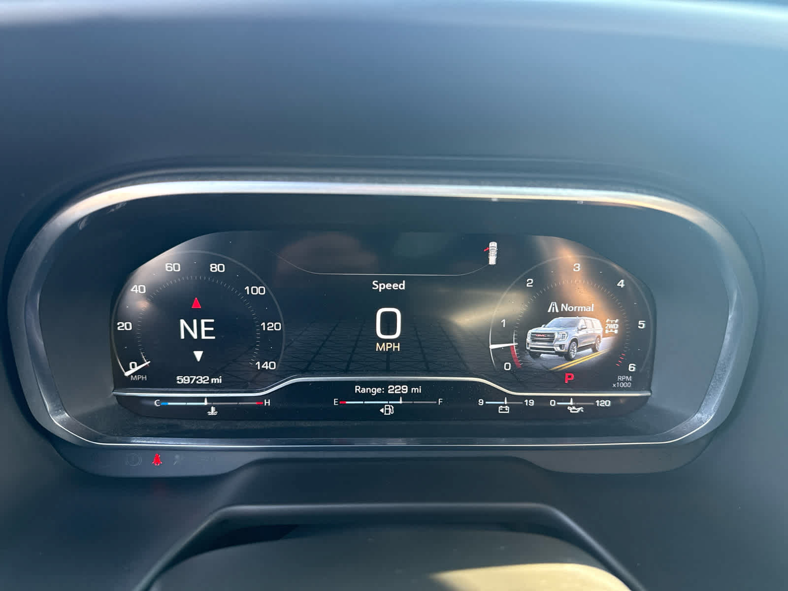 Certified 2024 GMC Yukon AT4 w/ Technology Package AWD/4WD image 19
