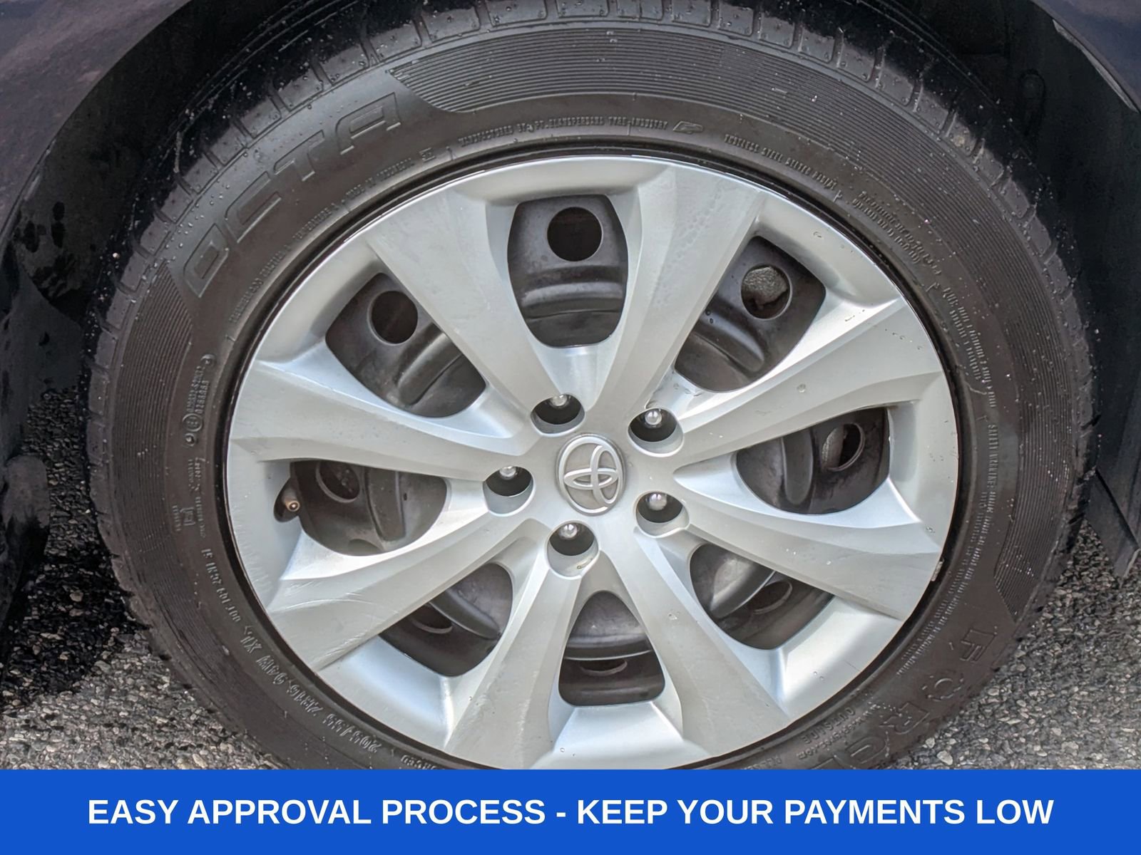 Used 2025 Toyota Corolla LE image 12