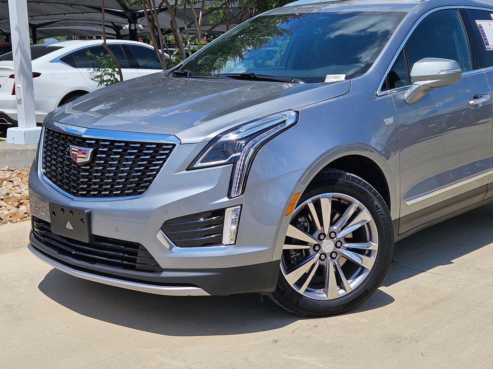 Certified 2025 Cadillac XT5 Premium Luxury AWD/4WD image 6