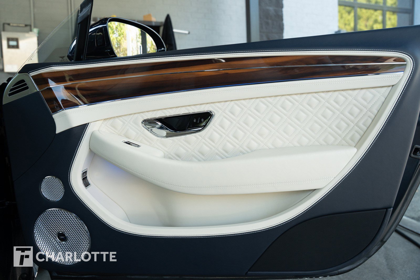 Used 2021 Bentley Continental GT image 27