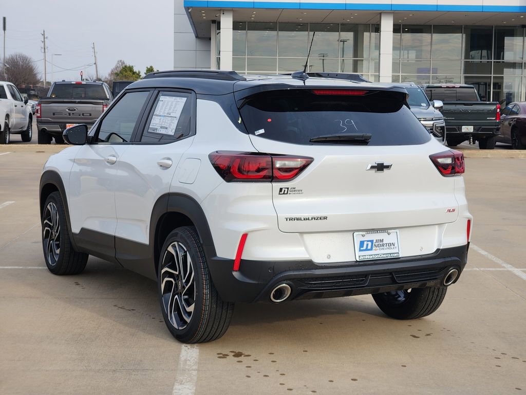 New 2026 Chevrolet TrailBlazer RS w/ Driver Confidence Package FWD image 3
