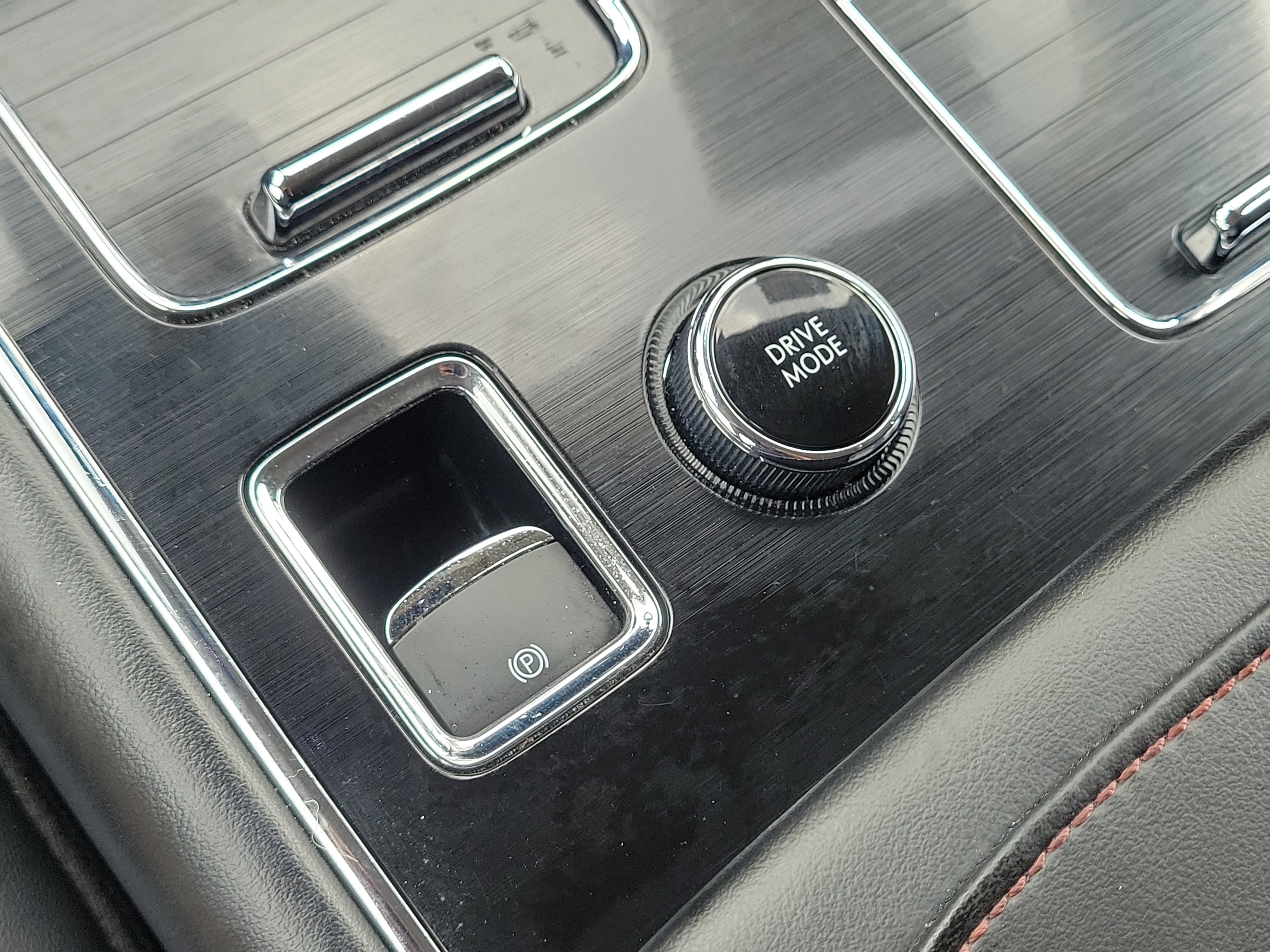 Used 2023 Lincoln Aviator 2WD w/ Premium Package image 31