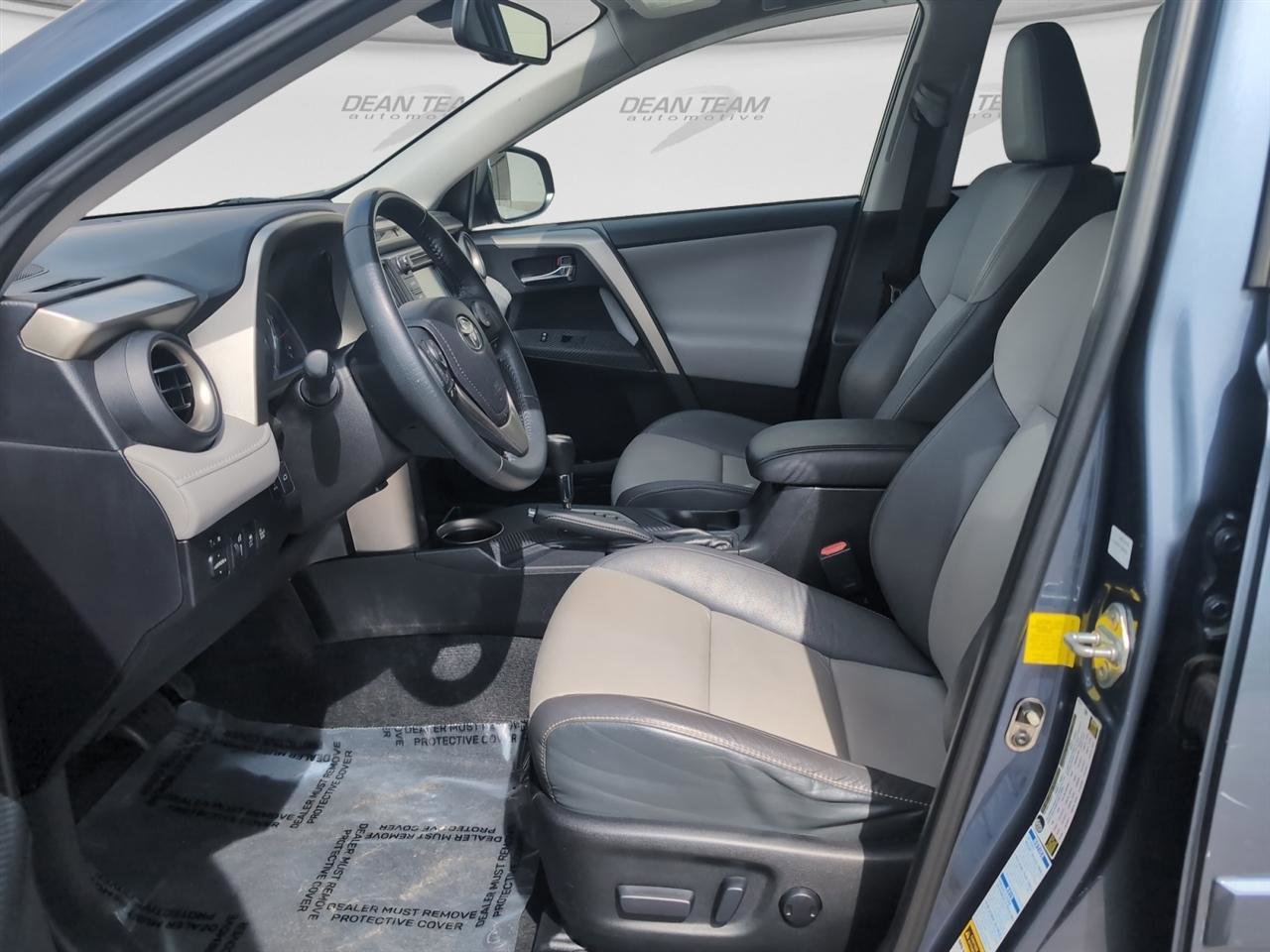Used 2014 Toyota RAV4 Limited w/ Technology Package AWD/4WD image 10
