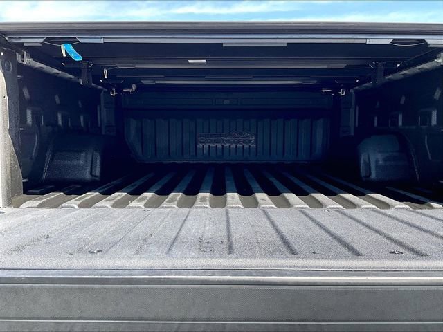 Used 2019 Chevrolet Silverado 1500 High Country w/ Technology Package image 29