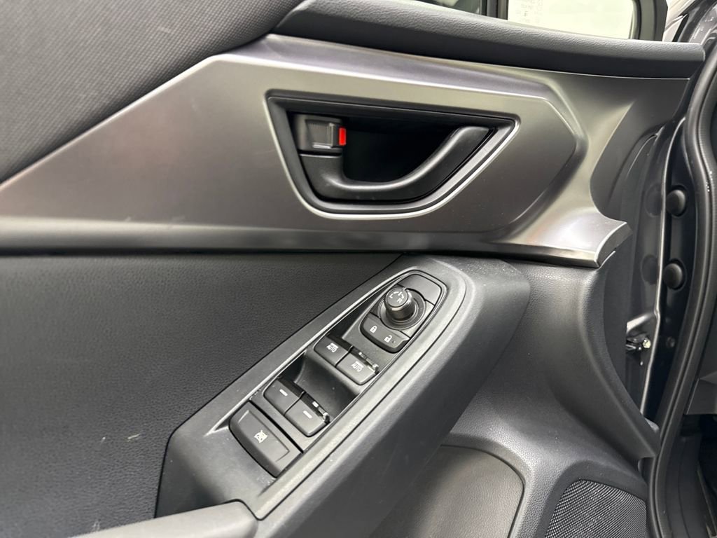 Certified 2025 Subaru Impreza 2.0i image 12