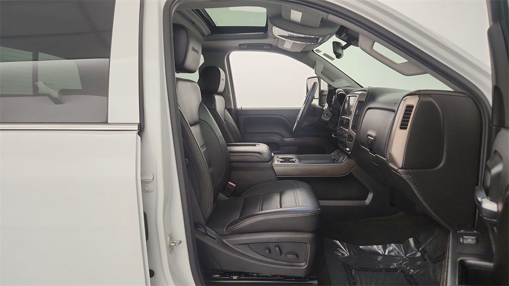 Used 2017 GMC Sierra 2500 Denali w/ Suspension Package, Off-Road image 34