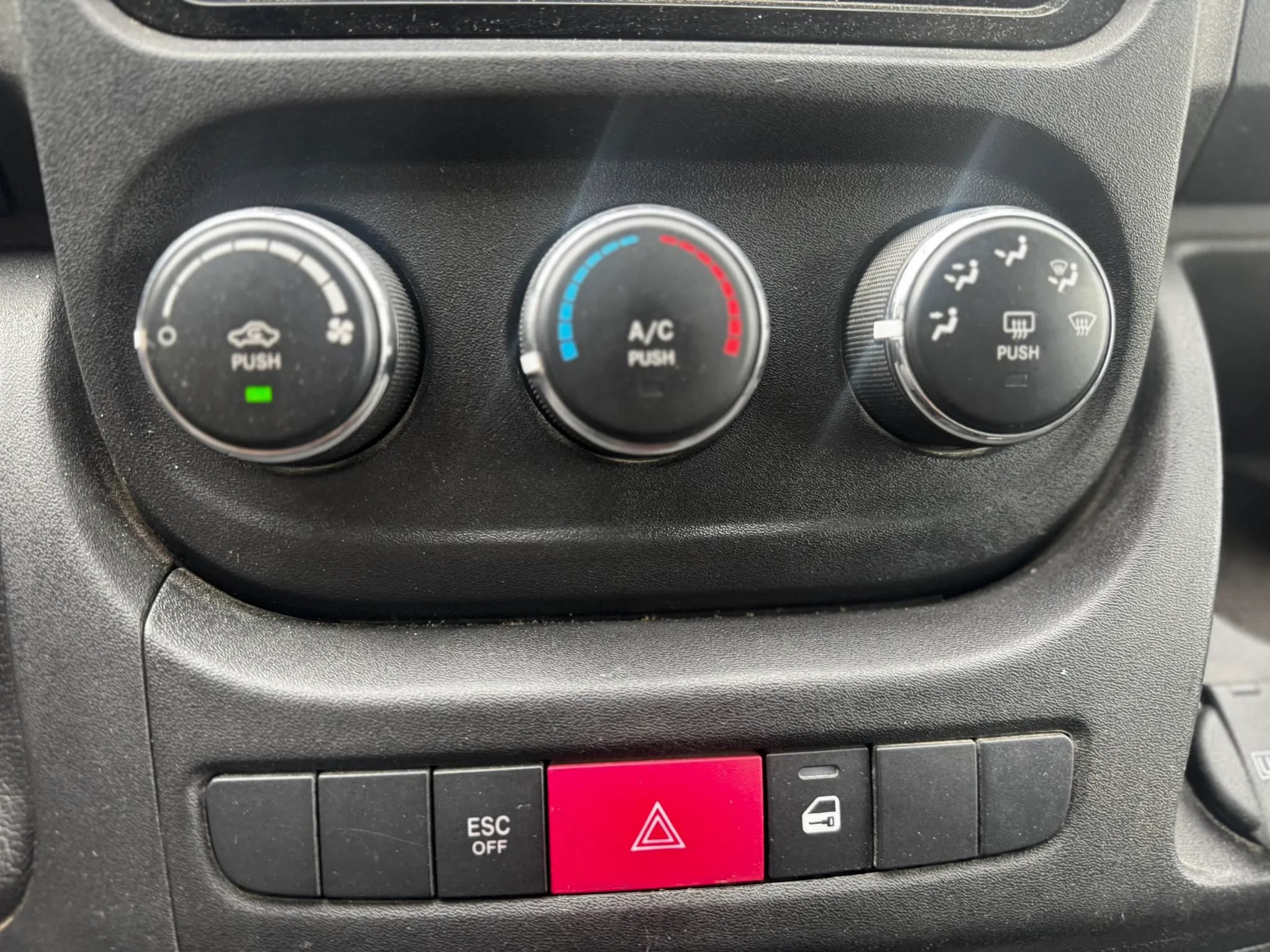 Used 2020 RAM ProMaster 3500 FWD image 9