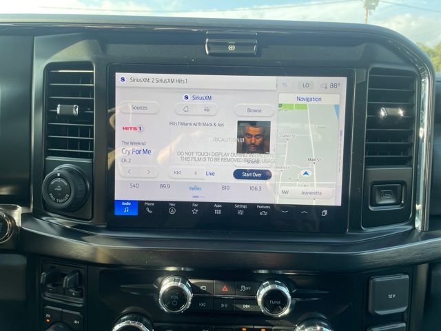 New 2026 Ford F250 Lariat w/ Black Appearance Package image 15