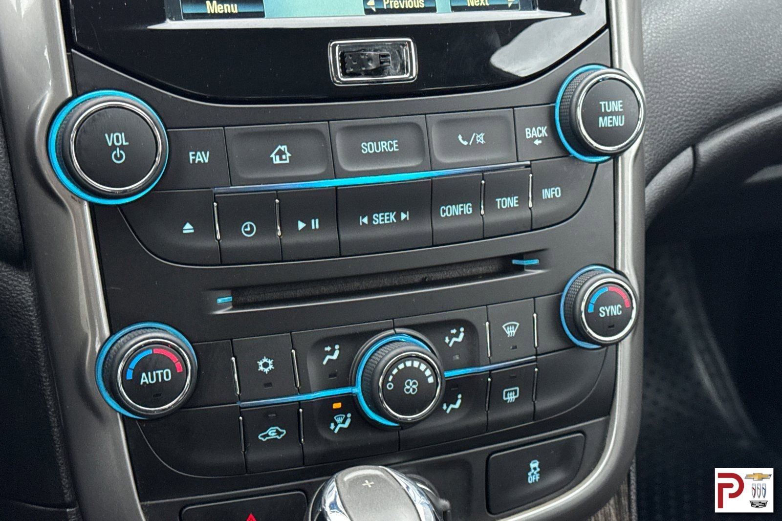 Used 2015 Chevrolet Malibu LT image 21