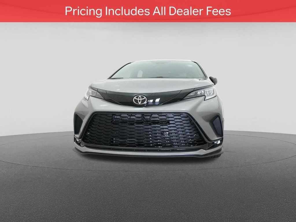 New 2026 Toyota Sienna XSE FWD image 32