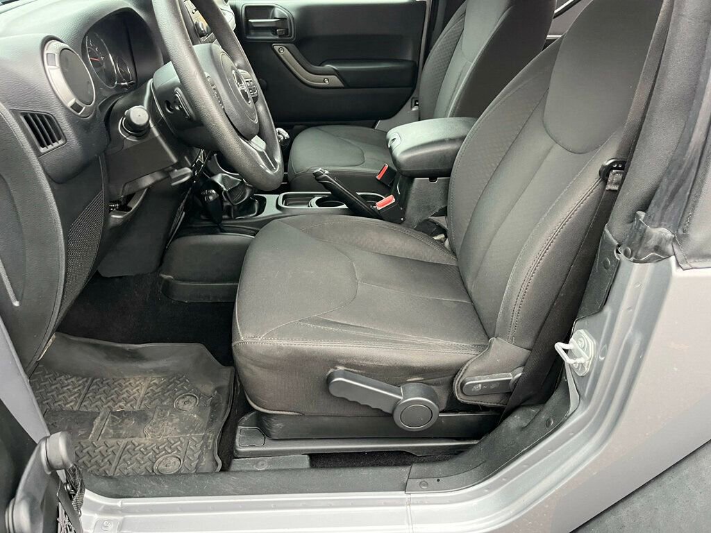 Used 2018 Jeep Wrangler Sport image 32