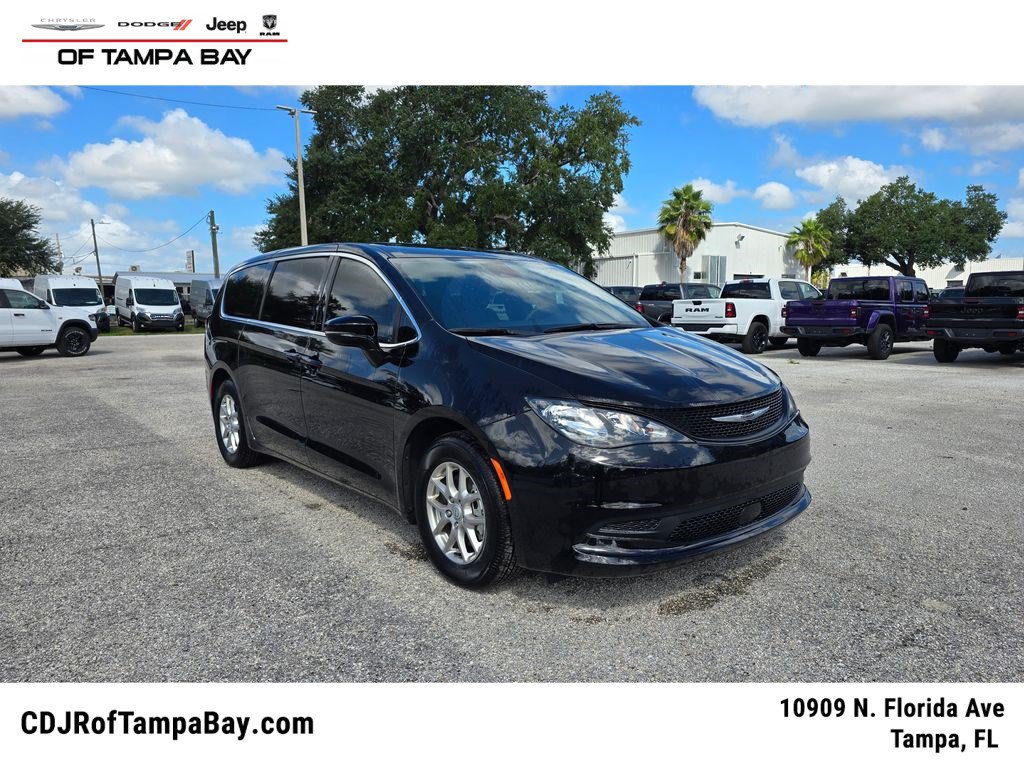 New 2026 Chrysler Voyager LX
