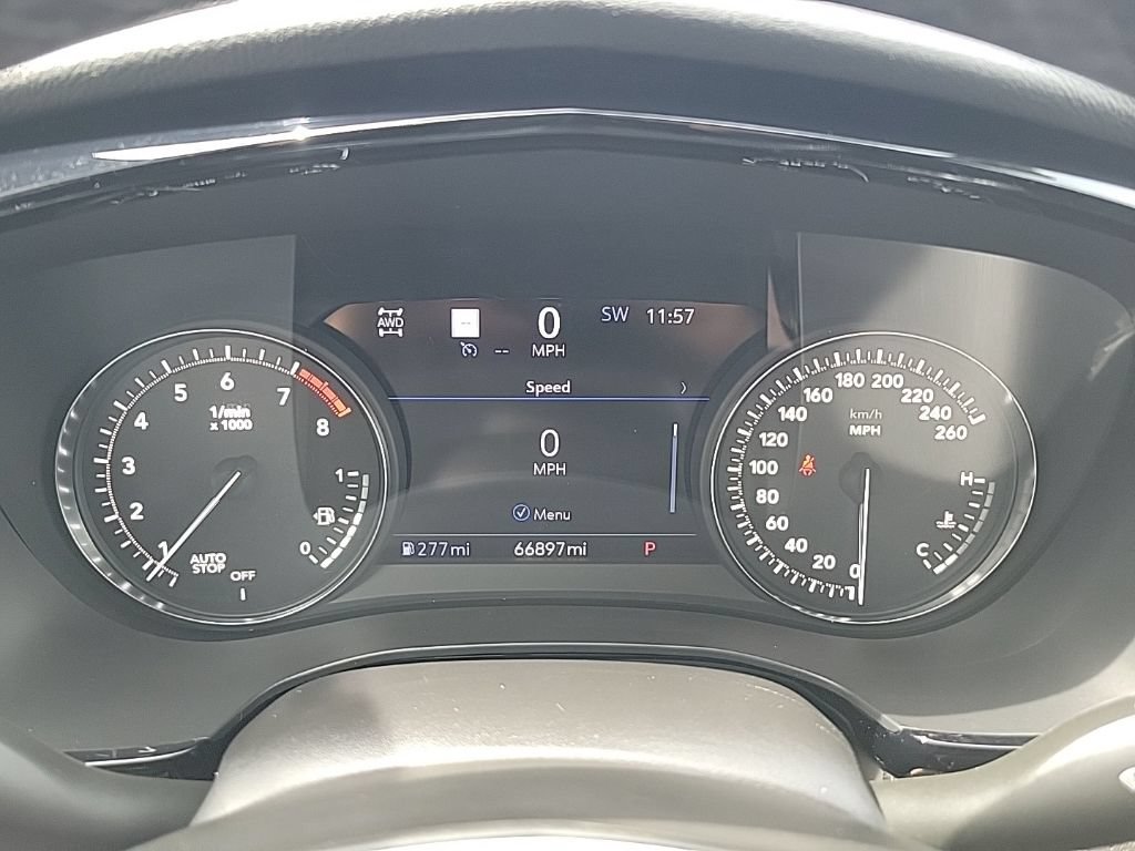 Used 2022 Cadillac XT5 Premium Luxury w/ Technology Package AWD/4WD image 28