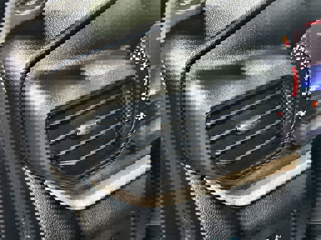 Used 2022 Ford Explorer XLT image 15