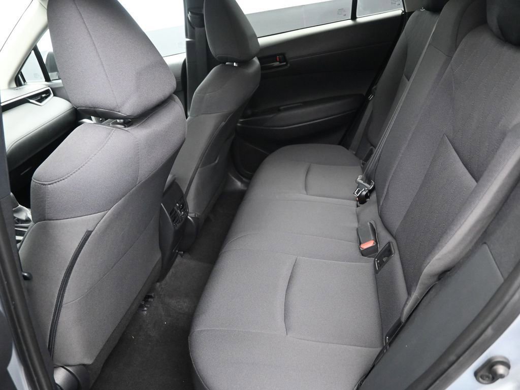 Used 2024 Toyota Corolla Cross LE image 14