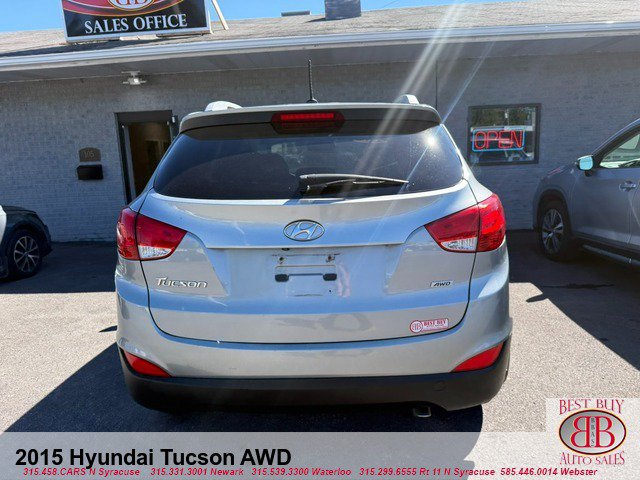Used 2015 Hyundai Tucson SE AWD/4WD image 4