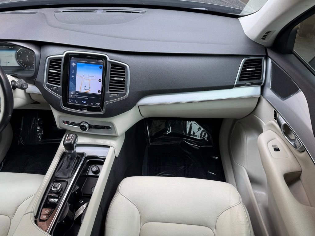 Used 2018 Volvo XC90 T5 Momentum w/ Convenience Package AWD/4WD image 32