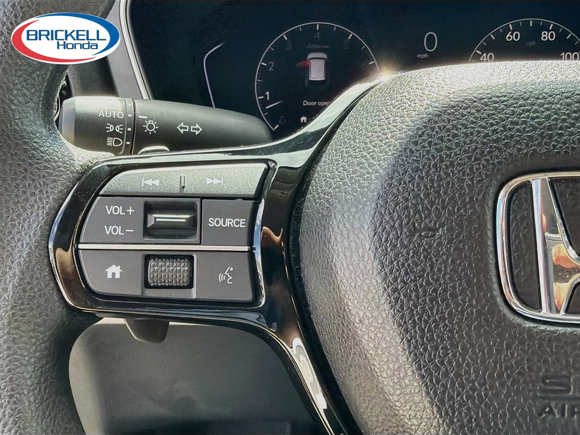 Used 2023 Honda Pilot LX image 37