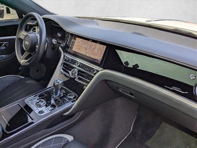 Used 2024 Bentley Flying Spur W12 image 22