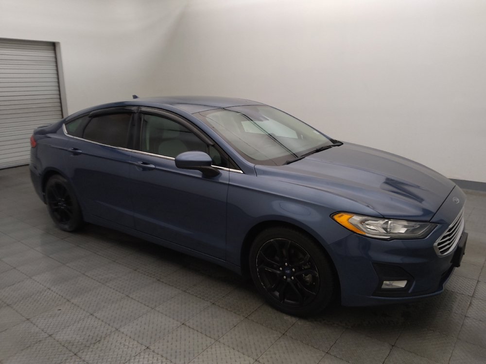 Used 2019 Ford Fusion SE w/ Equipment Group 151A FWD image 11