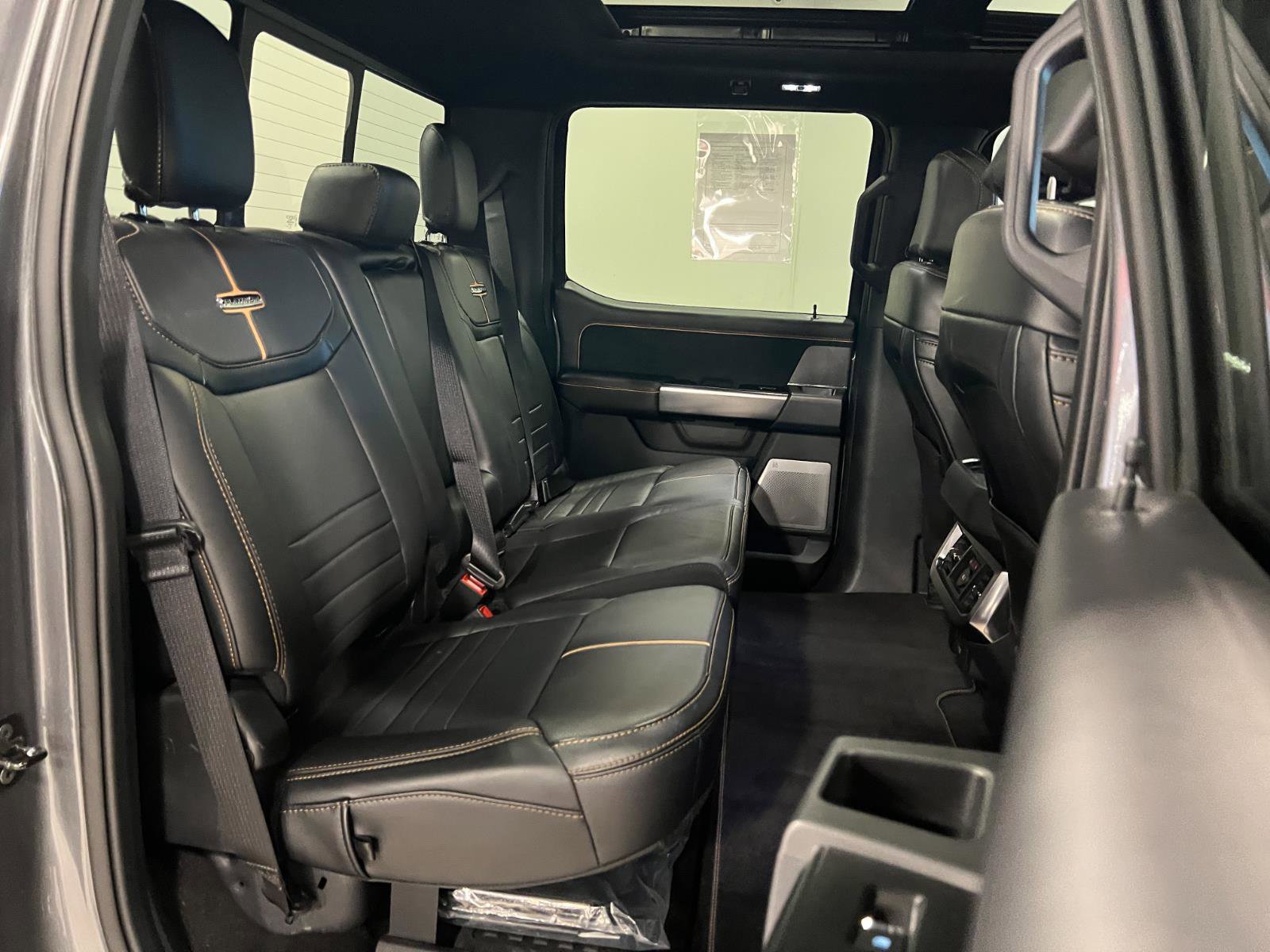 Used 2024 Ford F250 Platinum image 34