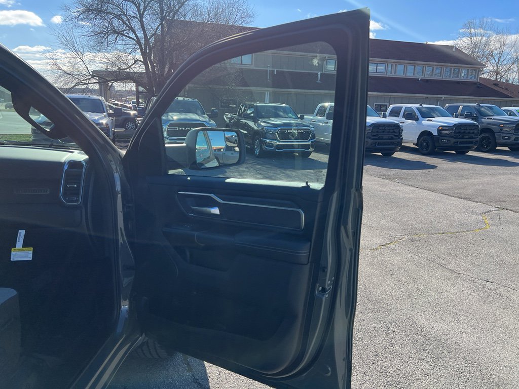 New 2026 RAM 1500 Big Horn AWD/4WD image 15