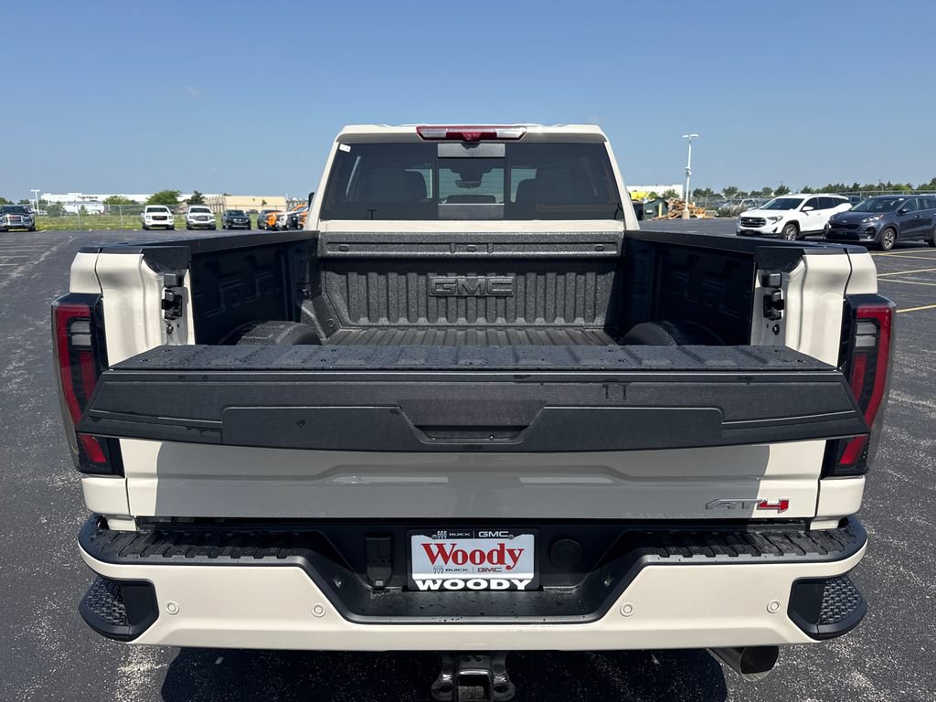 New 2026 GMC Sierra 2500 AT4 w/ AT4 Premium Plus Package AWD/4WD image 34