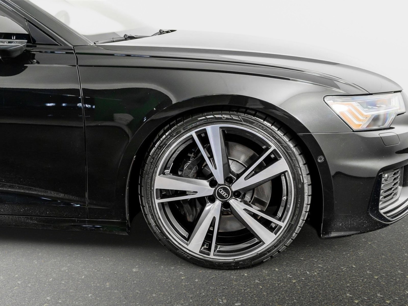 Used 2023 Audi S6 Prestige w/ Prestige Package image 6