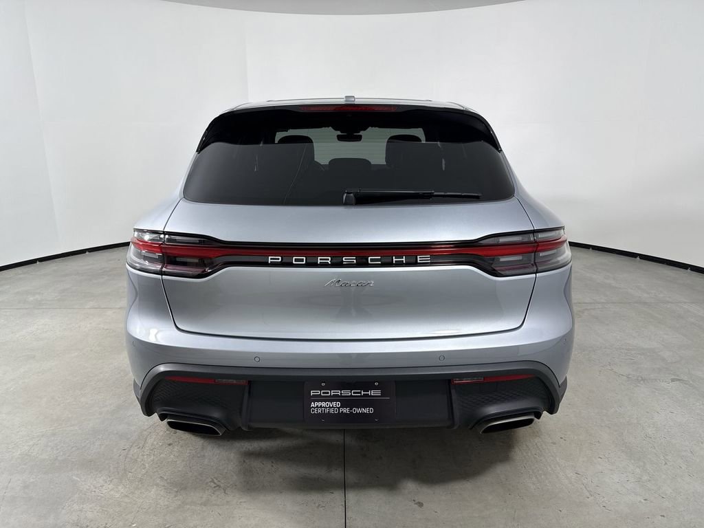 Certified 2025 Porsche Macan image 6